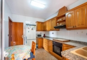 Chalet independiente con terreno en venta en la España, Rubí, ref: TR391489 foto