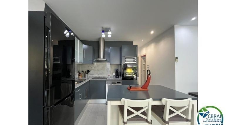 Gerona - Empuriabrava - 267m2