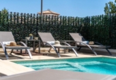 Chalet independiente con terreno en venta en la España, Orihuela, ref: TR277725 foto