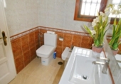 Chalet independiente con terreno en venta en la España, Arona, ref: TR140280 foto