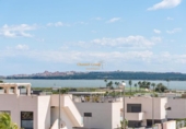 Отдельно стоящий дом с участком на продажу в городе Rojales Фото