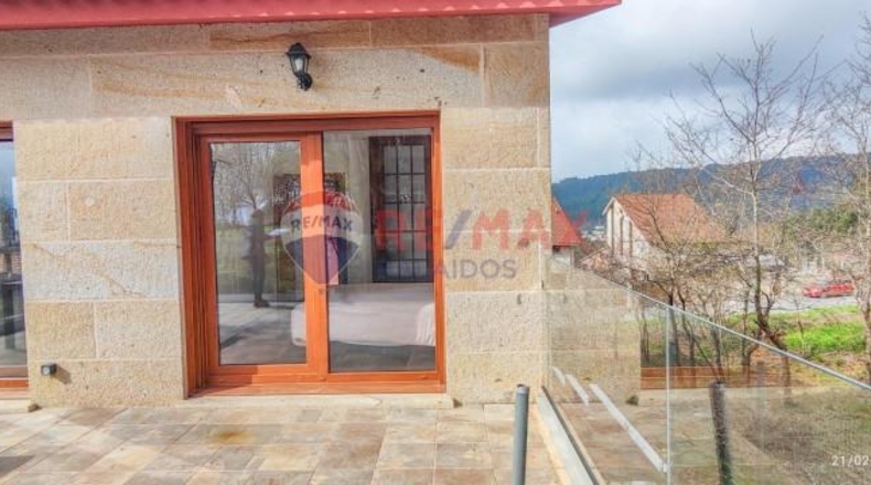 Pontevedra - Sanxenxo - 687m2