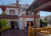 Chalet independiente con terreno en venta en la España, La Zubia, ref: TR359950 foto