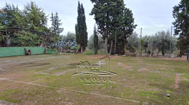 Córdoba - Lucena - 2700m2