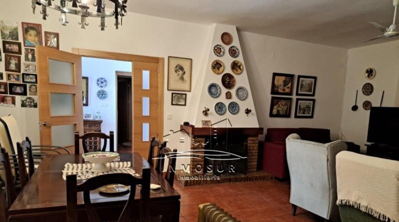 Córdoba - Lucena - 2700m2