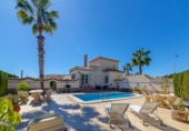 Chalet independiente con terreno en venta en la España, Orihuela, ref: TR350561 foto