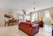 Chalet independiente con terreno en venta en la España, Orihuela, ref: TR350561 foto