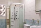 Отдельно стоящий дом с участком на продажу в городе Padul Фото