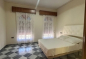 Chalet independiente con terreno en venta en la España, Utrera, ref: TR312844 foto