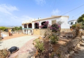 Xalet independent amb terreny en venda a la España, Calp, ref.: TR327197 foto