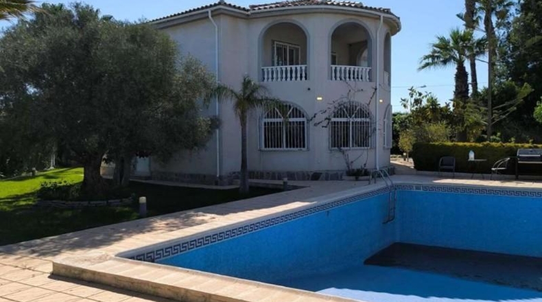 Alicante - Torrevieja - 1100m2