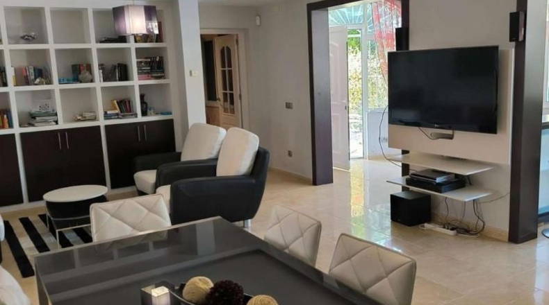 Alicante - Torrevieja - 1100m2