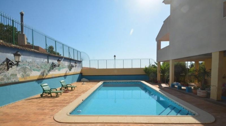 Alicante - Jacarilla - 730m2