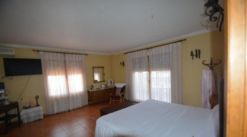 Alicante - Jacarilla - 730m2