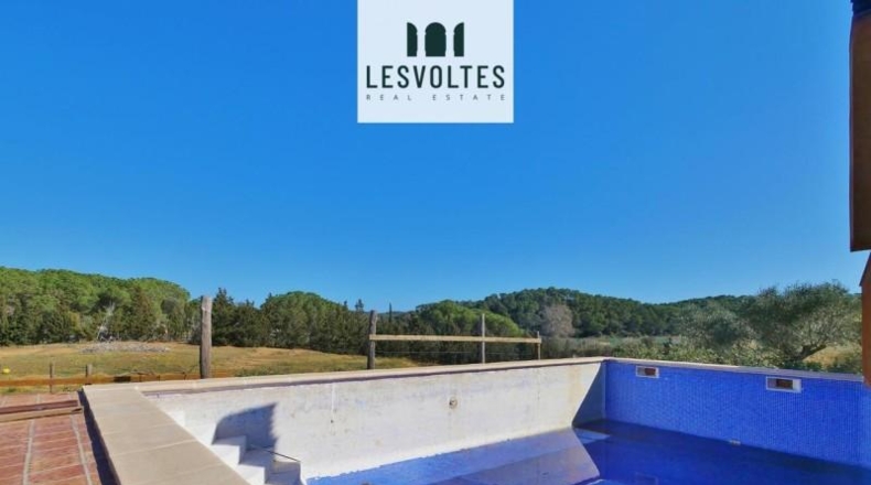 Gerona - Mont-ras - 16000m2