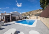 Xalet independent amb terreny en venda a la España, Elx, ref.: TR159674 foto