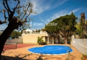 Chalet independiente con terreno en venta en la España, Calafell, ref: TR378887 foto