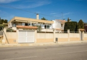 Chalet independiente con terreno en venta en la España, Calafell, ref: TR378887 foto