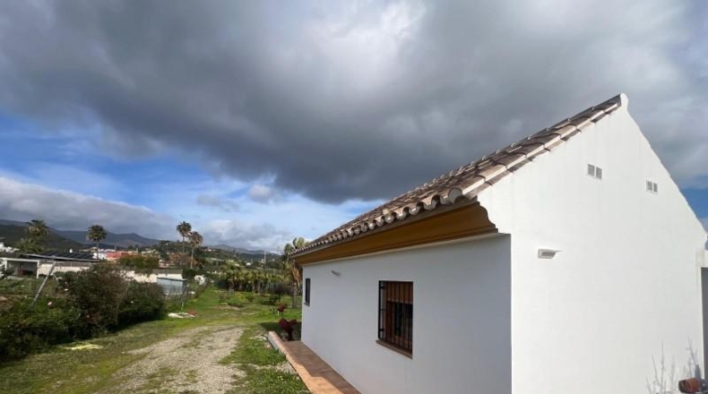 Málaga - Estepona - 3500m2