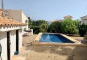 Chalet independiente con terreno en venta en la España, L'Alfàs del Pi, ref: TR149334 foto