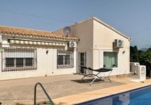 Chalet independiente con terreno en venta en la España, L'Alfàs del Pi, ref: TR149334 foto