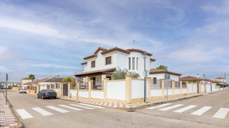 Sevilla - Villamanrique de la Condesa - 1100m2