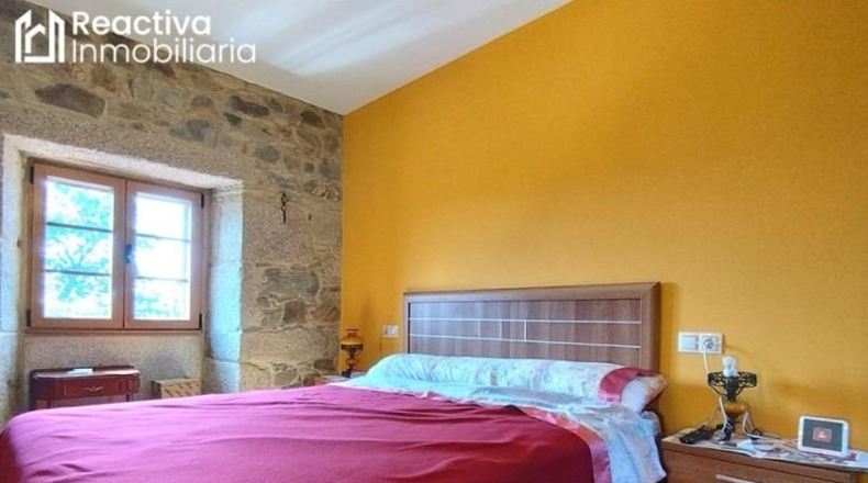 La Coruña - Santiago de Compostela - 4000m2