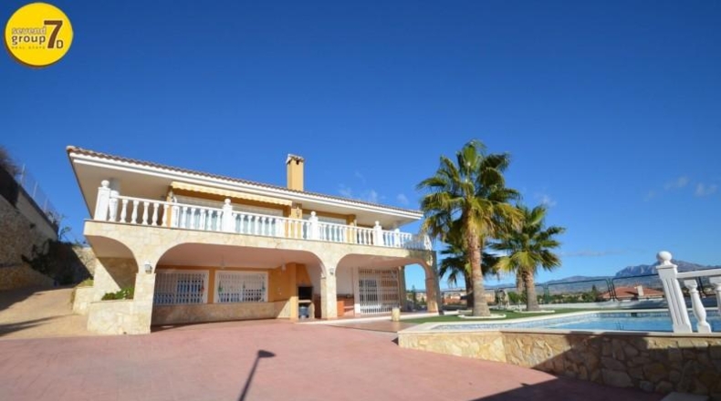 Alicante - Muchamiel - 900m2