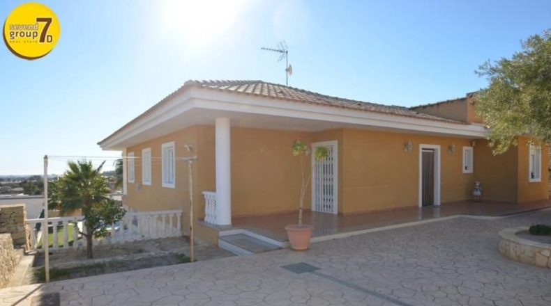 Alicante - Muchamiel - 900m2
