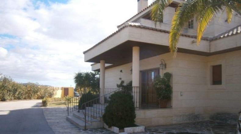 Alicante - Novelda - 10000m2