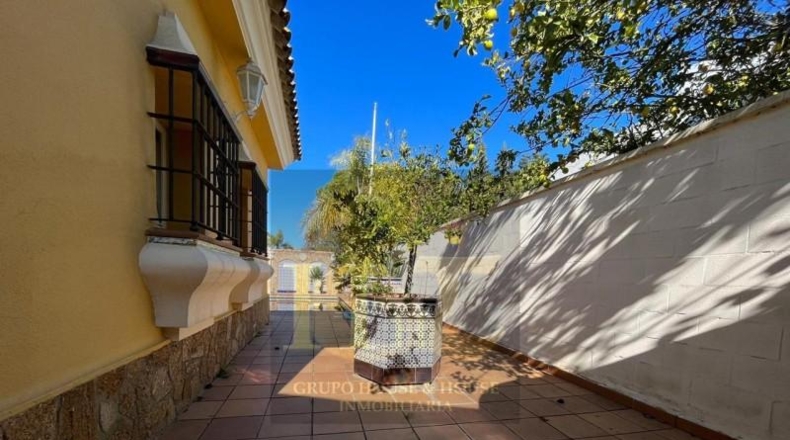 Cádiz - Sanlúcar de Barrameda - 619m2
