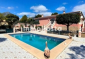 Chalet independiente con terreno en venta en la España, La Nucia, ref: TR176103 foto