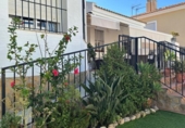 Отдельно стоящий дом с участком на продажу в городе Ayamonte Фото