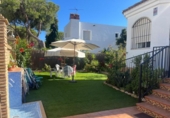 Отдельно стоящий дом с участком на продажу в городе Ayamonte Фото