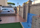 Отдельно стоящий дом с участком на продажу в городе Ayamonte Фото