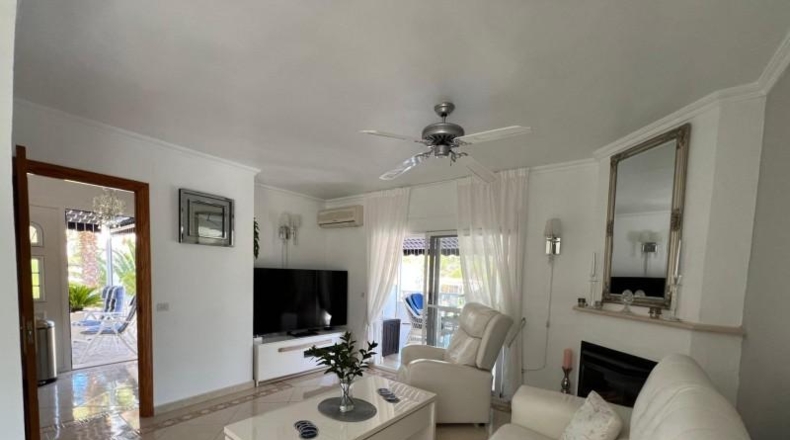 Alicante - La Nucía - 604m2