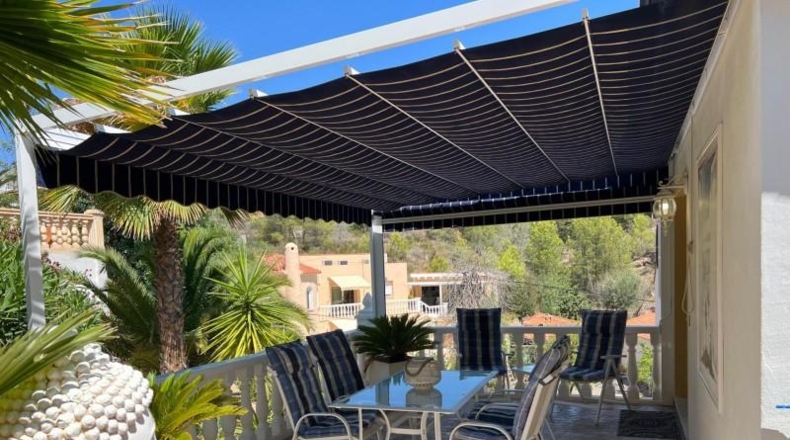 Alicante - La Nucía - 604m2