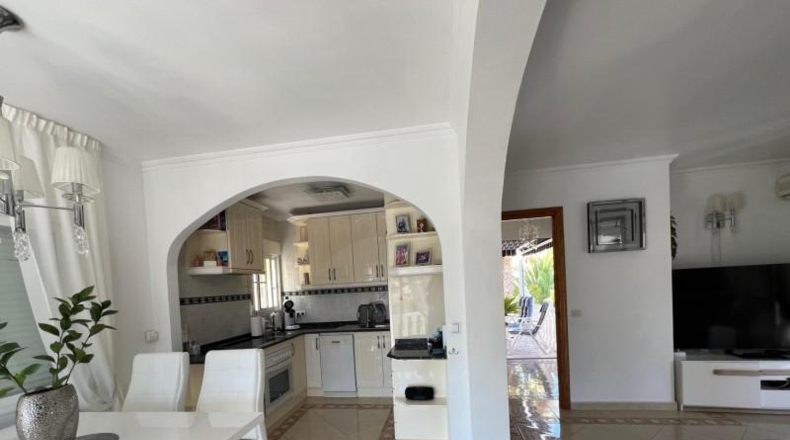 Alicante - La Nucía - 604m2