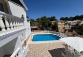 Xalet independent amb terreny en venda a la España, la Nucia, ref.: TR241692 foto