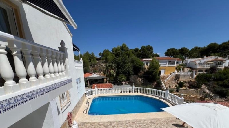 Alicante - La Nucía - 604m2