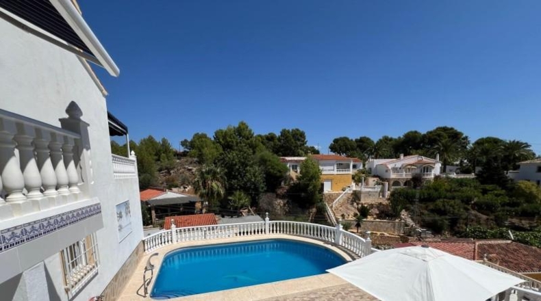 Alicante - La Nucía - 604m2
