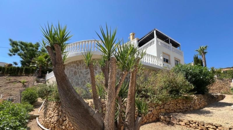 Alicante - La Nucía - 604m2