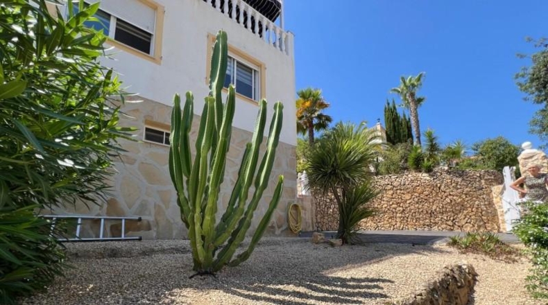 Alicante - La Nucía - 604m2
