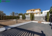 Xalet independent amb terreny en venda a la España, Gójar, ref.: TR351897 foto