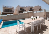 Chalet independiente con terreno en venta en la España, Orihuela, ref: TR358521 foto