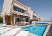 Chalet independiente con terreno en venta en la España, Orihuela, ref: TR358521 foto