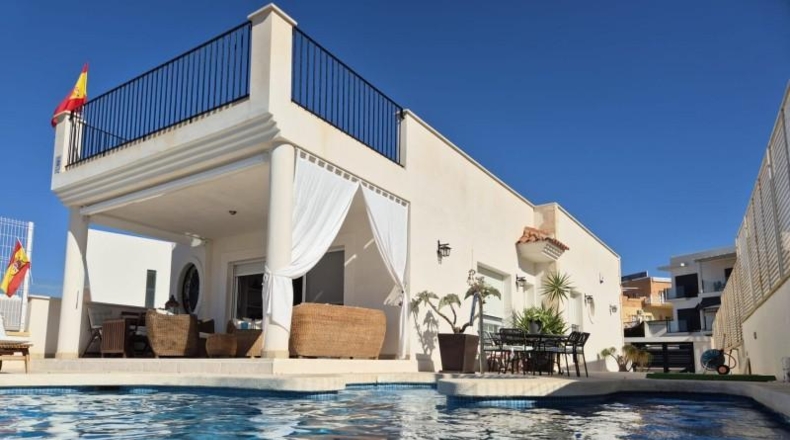Almería - San Juan de los Terreros - 300m2