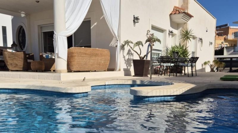 Almería - San Juan de los Terreros - 300m2