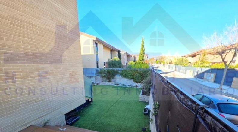 Community of Madrid - Navalcarnero - 244m2