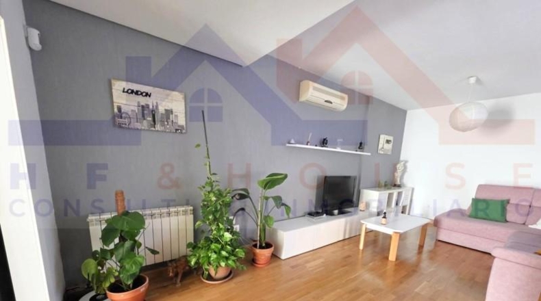 Community of Madrid - Navalcarnero - 244m2
